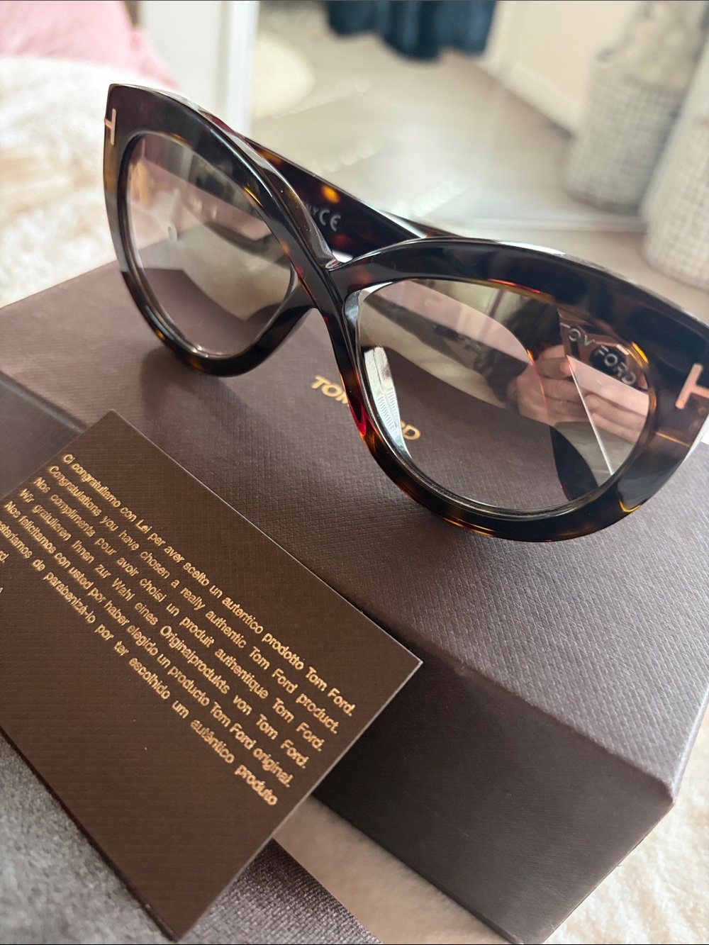 TOM FORD Diane-02 Women's Tortoiseshell Cat-Eye Sunglasses Mirrored Lenses - Picture 3 of 6